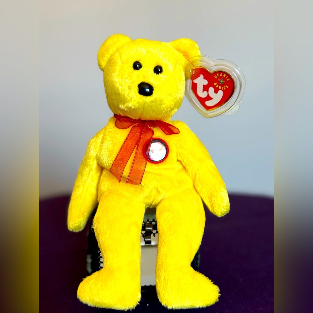 Ty Beanie Baby- Rare Collection-Retired Tradee Bear 2000-NEW